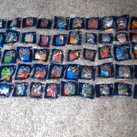 Disney World 50th Anniversary McDonalds Complete Set, Unopened - Picture 1 of 3